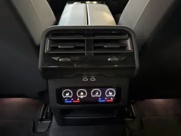 550e xDrive M Sport AHK B&W Autobahnass. Head-Up