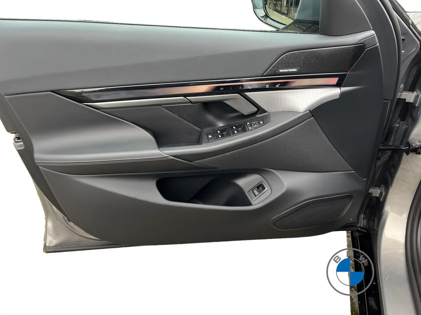 550e xDrive Limousine M Sport 21  Pano Sitzbelüf