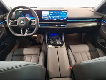 540d xDr Limo DA  360  ACC KomfSi RFK Pano StHz