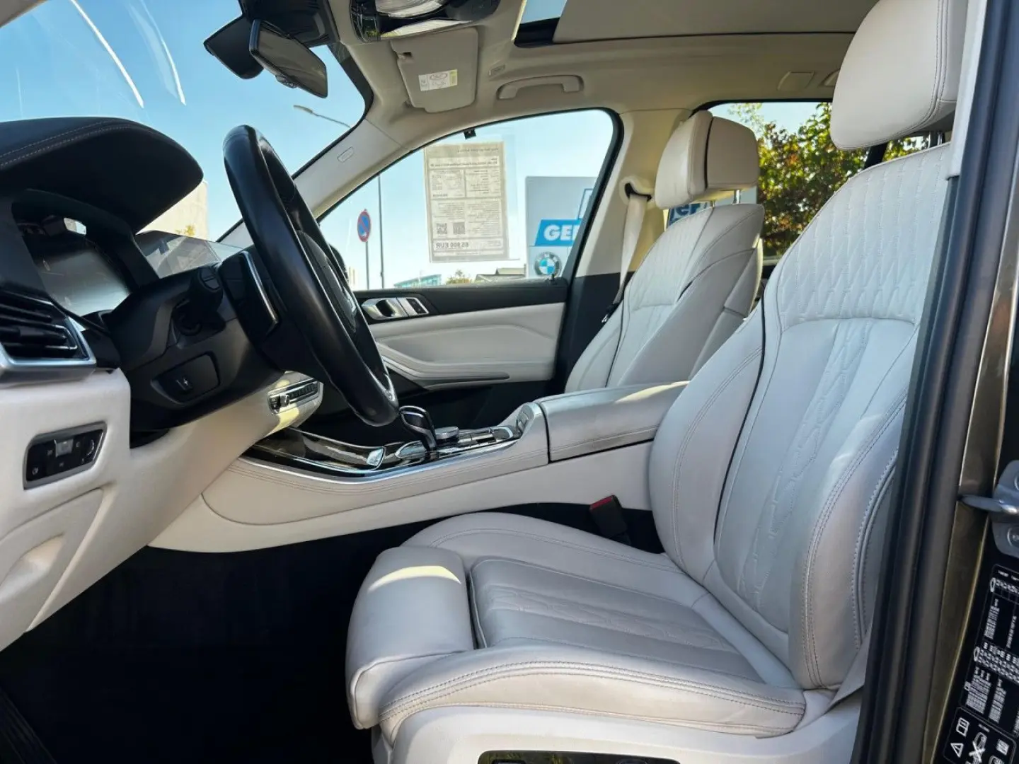 X5 x40i IntAktLenk.PanoD.SurView.ACC Laser 20