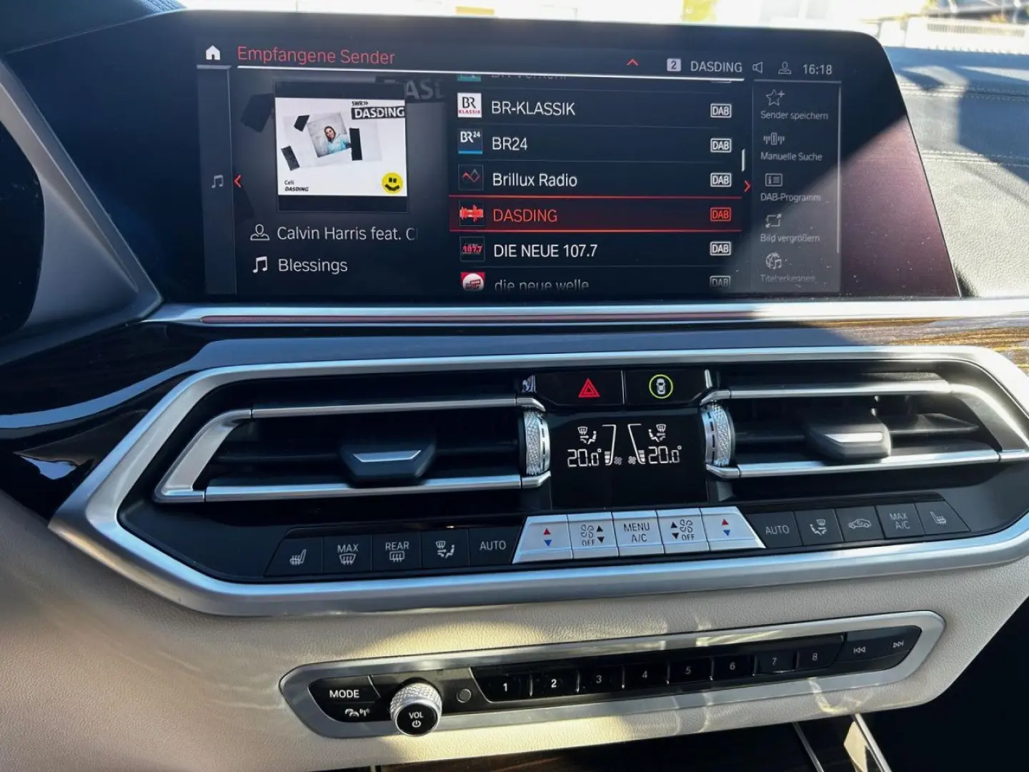 X5 x40i IntAktLenk.PanoD.SurView.ACC Laser 20