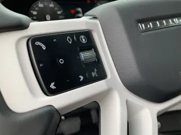 Defender 90 D200 AWD