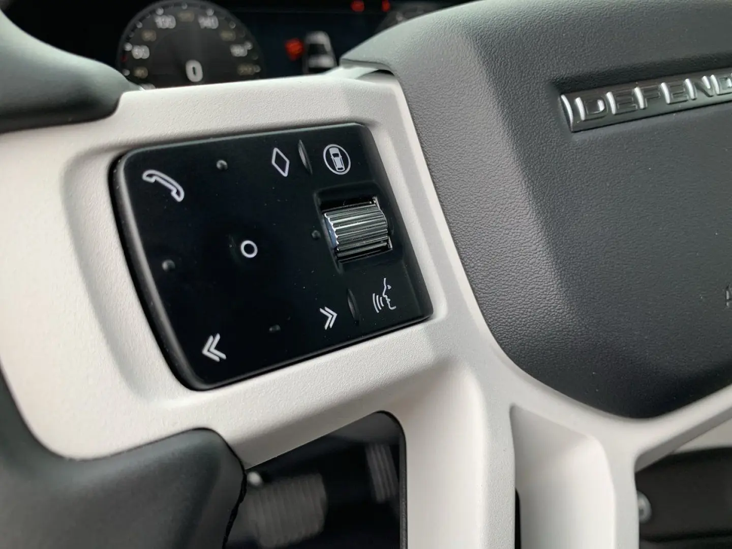 Defender 90 D200 AWD