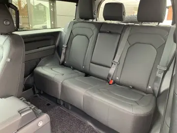 Defender 90 D200 AWD