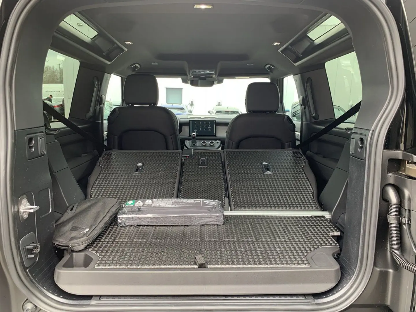 Defender 90 D200 AWD