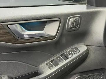 FORD Kuga 2.5 Duratec PHEV VIGNALE