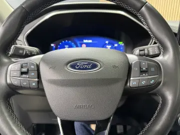 FORD Kuga 2.5 Duratec PHEV VIGNALE