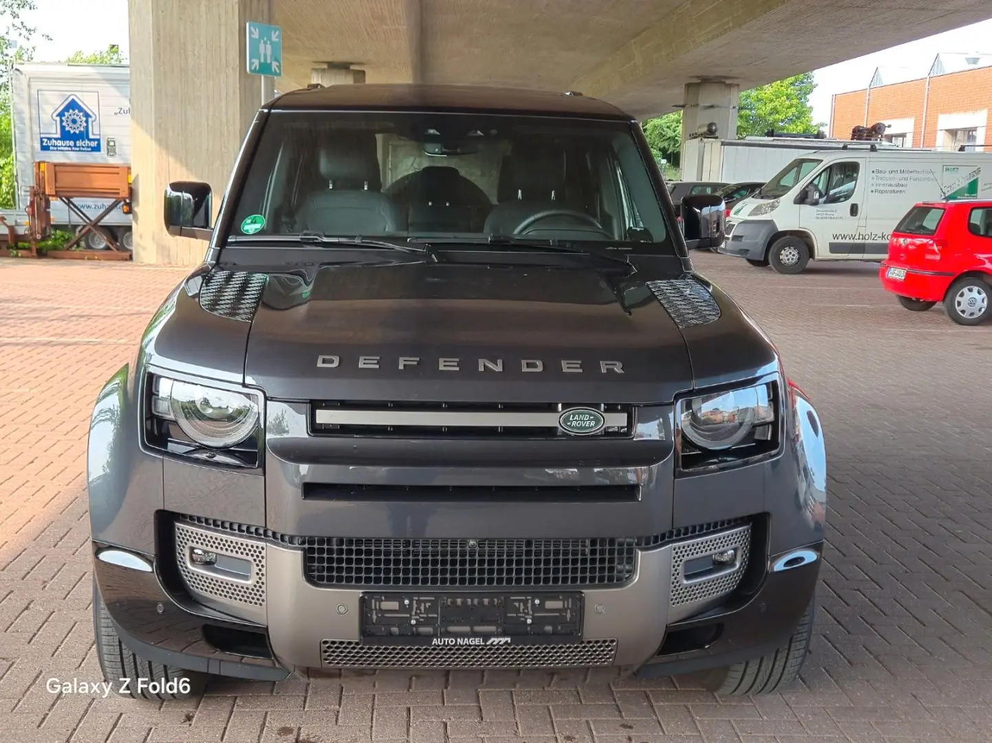 Defender 110 D250 AWD  X-DYNAMIC  HSE 20 MY25