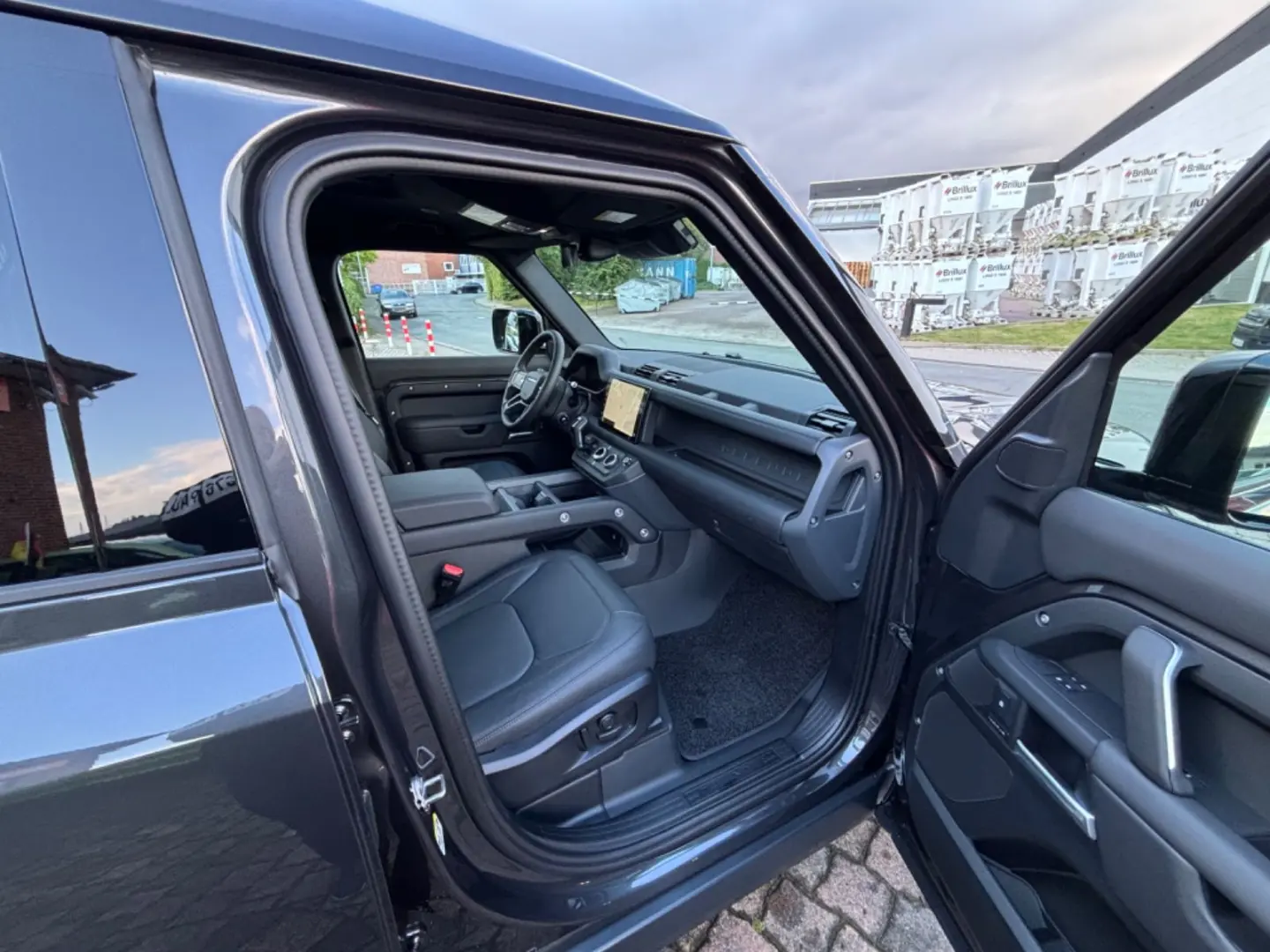 Defender 110 D250 AWD  X-DYNAMIC  HSE 20 MY25