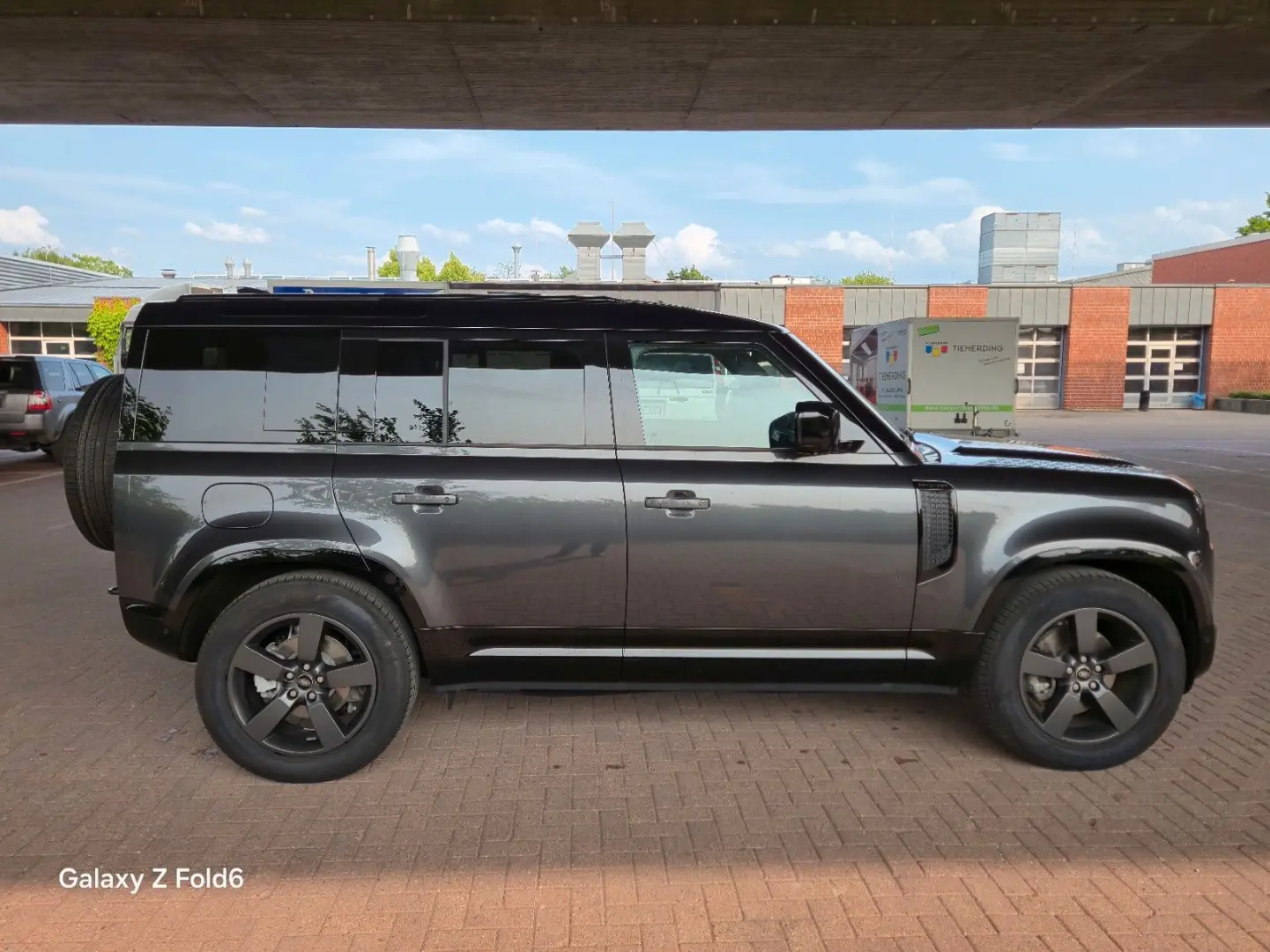 Defender 110 D250 AWD  X-DYNAMIC  HSE 20 MY25