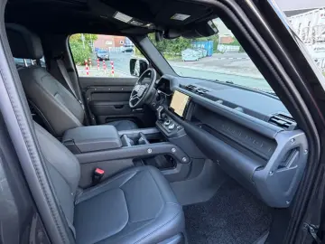 Defender 110 D250 AWD  X-DYNAMIC  HSE 20 MY25