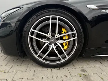 SL63 4MATIC  DISTRONIC HEAD-UP HINTERACHSLENKUNG