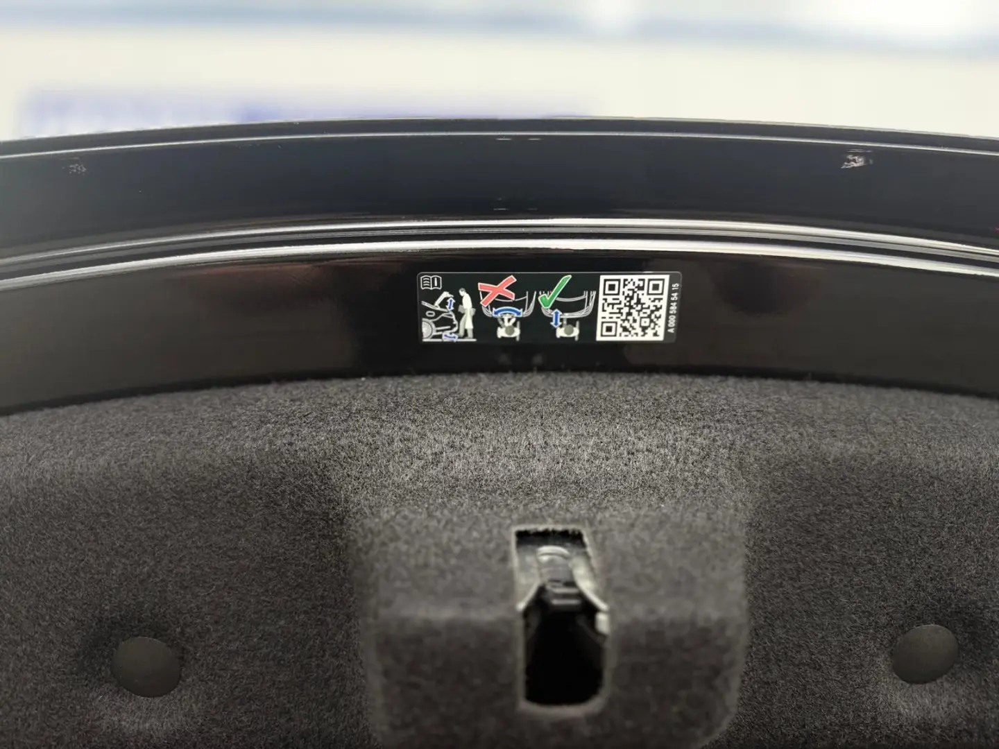 SL63 4MATIC  DISTRONIC HEAD-UP HINTERACHSLENKUNG