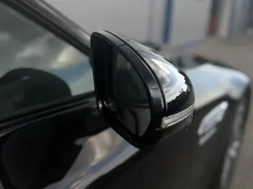 SL63 4MATIC  DISTRONIC HEAD-UP HINTERACHSLENKUNG