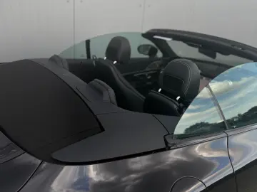 SL63 4MATIC  DISTRONIC HEAD-UP HINTERACHSLENKUNG