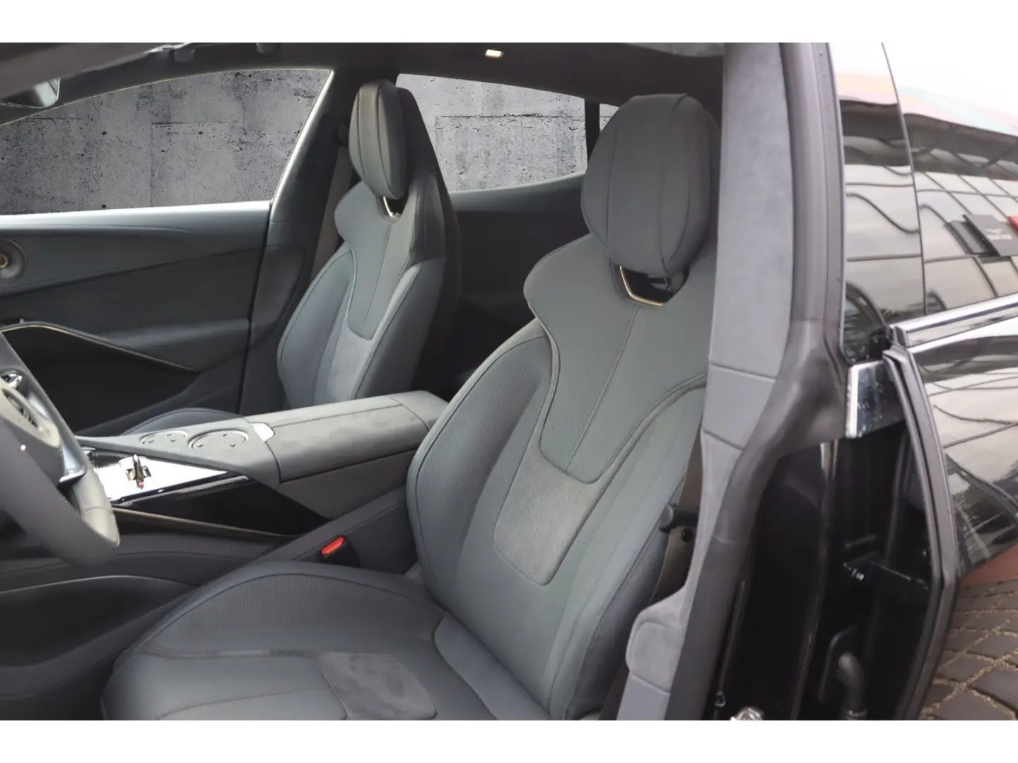 Eletre R  Sonderleasing   Lotus Leipzig