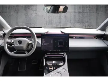 Eletre R  Sonderleasing   Lotus Leipzig