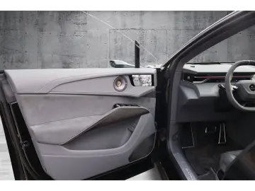 Eletre R  Sonderleasing   Lotus Leipzig