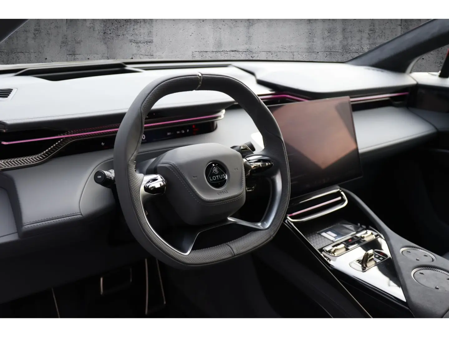 Eletre R  Sonderleasing   Lotus Leipzig