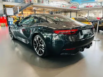 Granturismo FOLGORE 761PS BEV AWD MY24 Navi LED