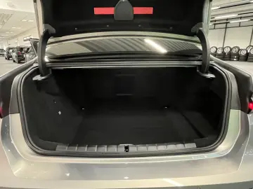 i7 M70 xDrive TV PANO ACC 360 KAM RFK NAVI Stand