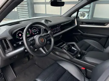 Cayenne E-Hybrid   BOSE   Head-Up   HD-Matrix