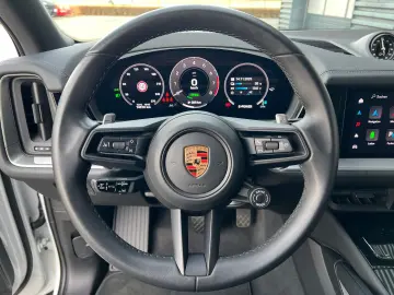 Cayenne E-Hybrid   BOSE   Head-Up   HD-Matrix