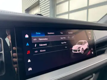 Cayenne E-Hybrid   BOSE   Head-Up   HD-Matrix