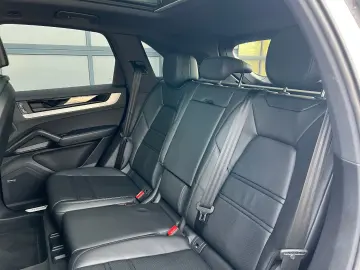 Cayenne E-Hybrid   BOSE   Head-Up   HD-Matrix