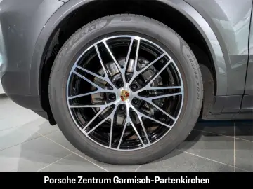 Cayenne E-Hybrid LenkradHZG Massagesitze 360