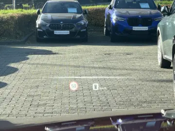 i7 M70 xDrive  B&W FondEntert UPE  EUR 217.630 -