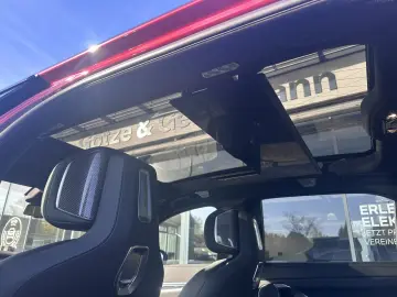 i7 M70 xDrive  B&W FondEntert UPE  EUR 217.630 -