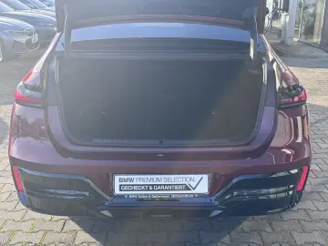 i7 M70 xDrive  B&W FondEntert UPE  EUR 217.630 -