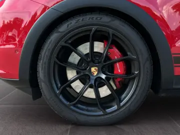 Cayenne GTS Coupe   PDCC   Hinterachslenkung