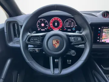 Cayenne GTS Coupe   PDCC   Hinterachslenkung