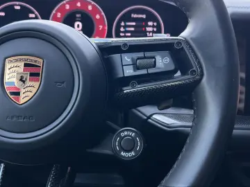 Cayenne GTS Coupe   PDCC   Hinterachslenkung