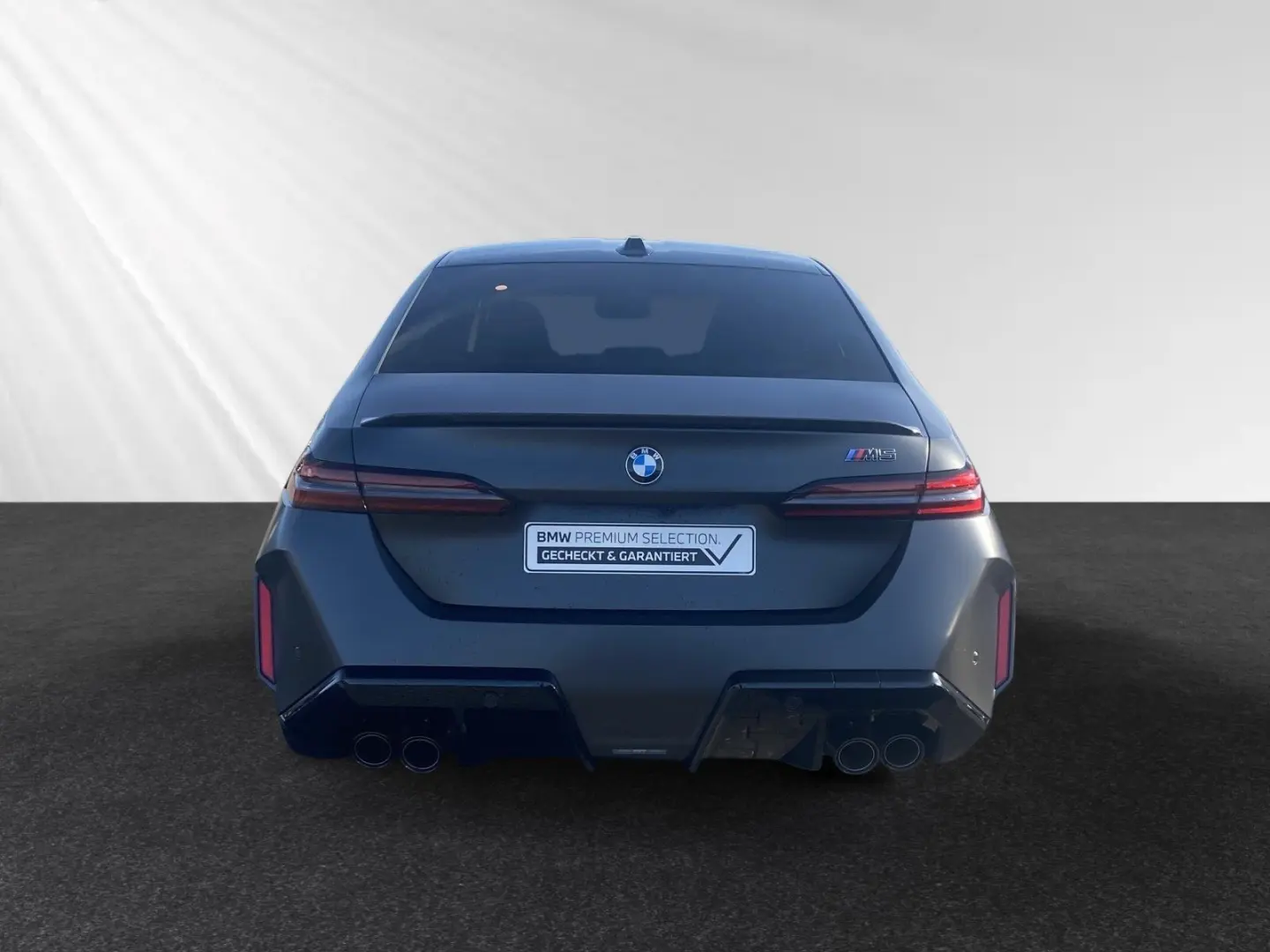 M5 Limousine  Frozen Deep Grey  M-DriversPackage