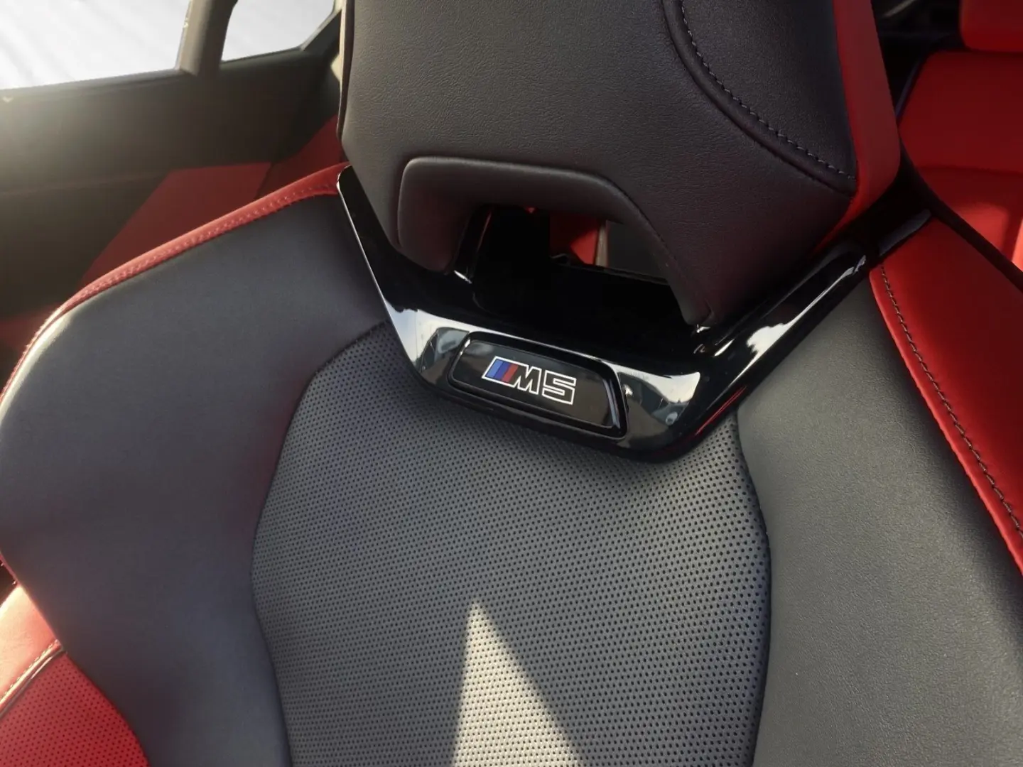 M5 Limousine  Frozen Deep Grey  M-DriversPackage