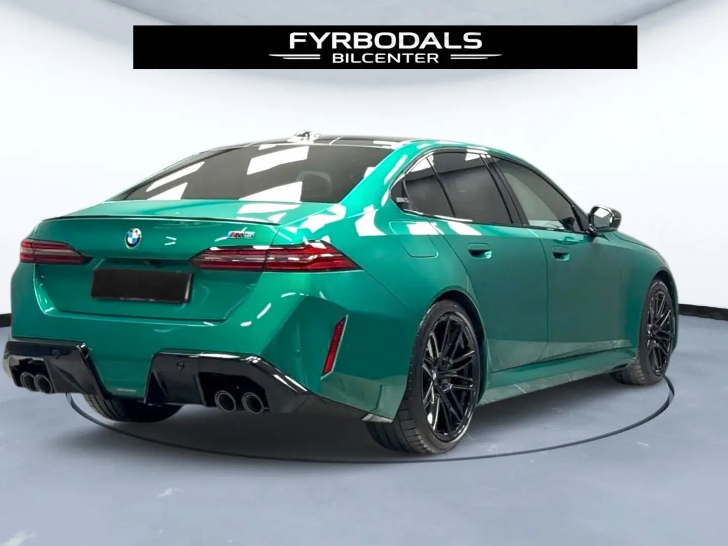 M5 xDrive Plug-In 727HP PANO B&O M-Drive Pro VAT