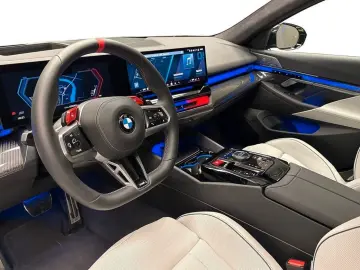 M5 xDrive Plug-In 727HP PANO B&O M-Drive Pro VAT