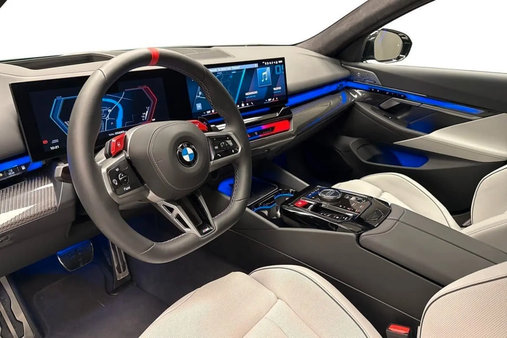 M5 xDrive Plug-In 727HP PANO B&O M-Drive Pro VAT