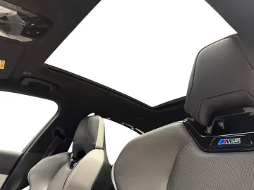 M5 xDrive Plug-In 727HP PANO B&O M-Drive Pro VAT