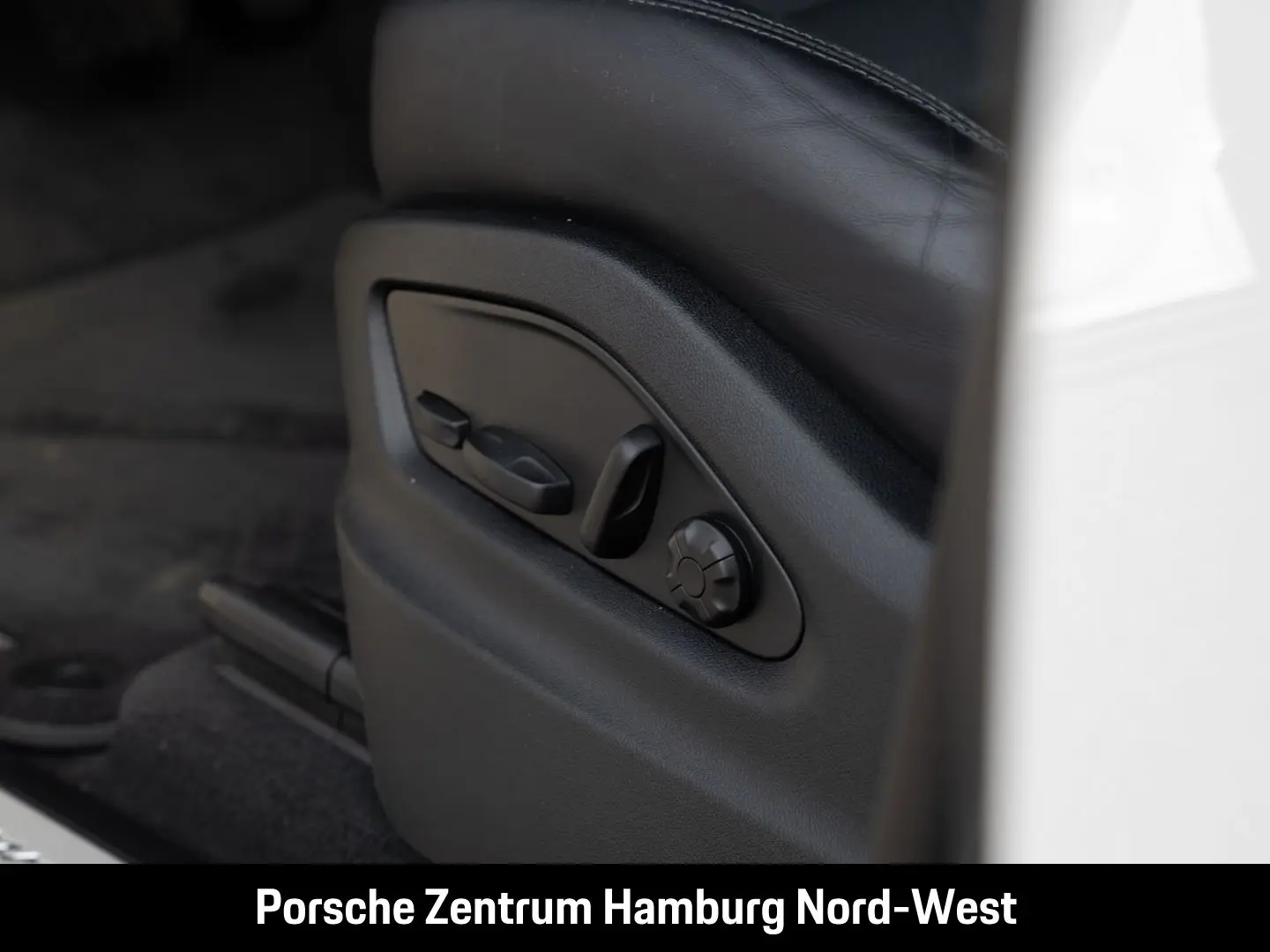 Cayenne E-Hybrid PASM Pano BOSE 21-Zoll 360