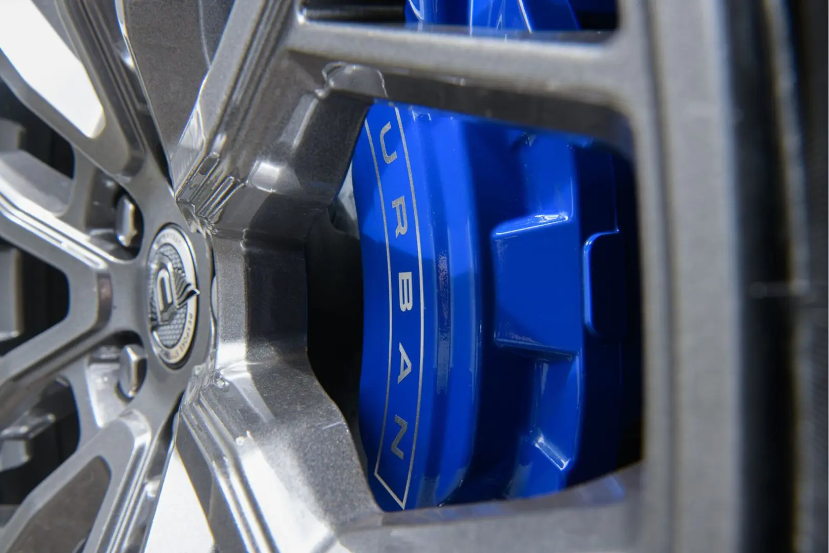 Defender P400e - URBAN WIDETRACK Defender P400e