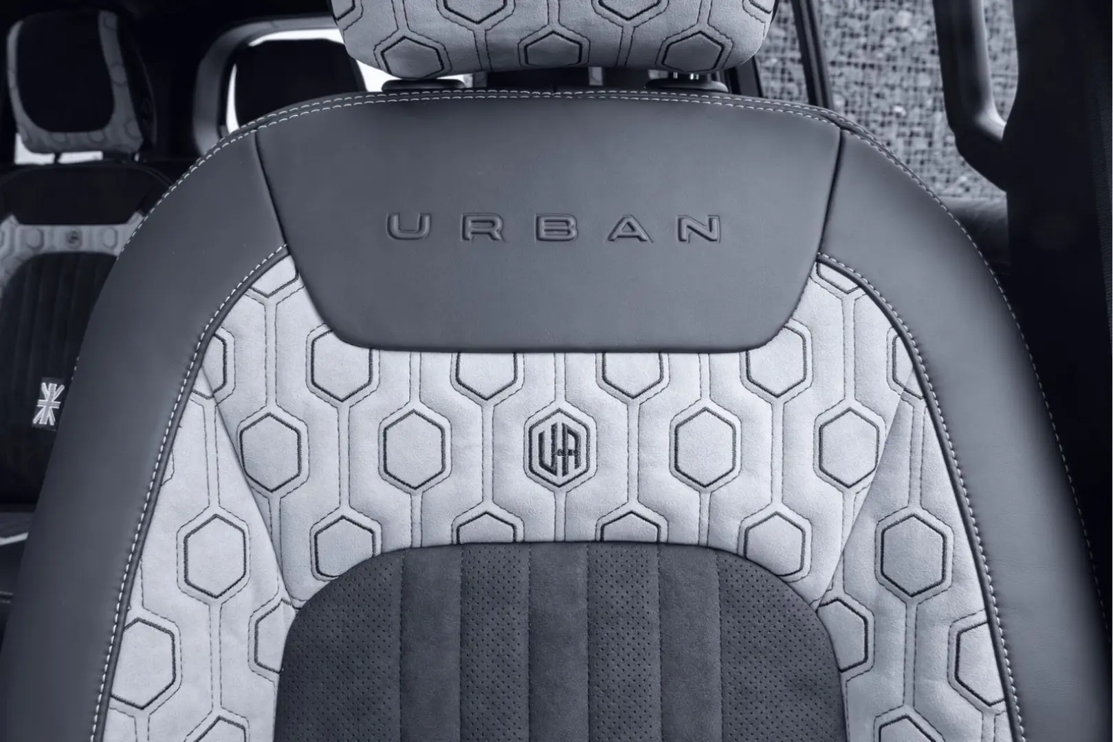 Defender P400e - URBAN WIDETRACK Defender P400e