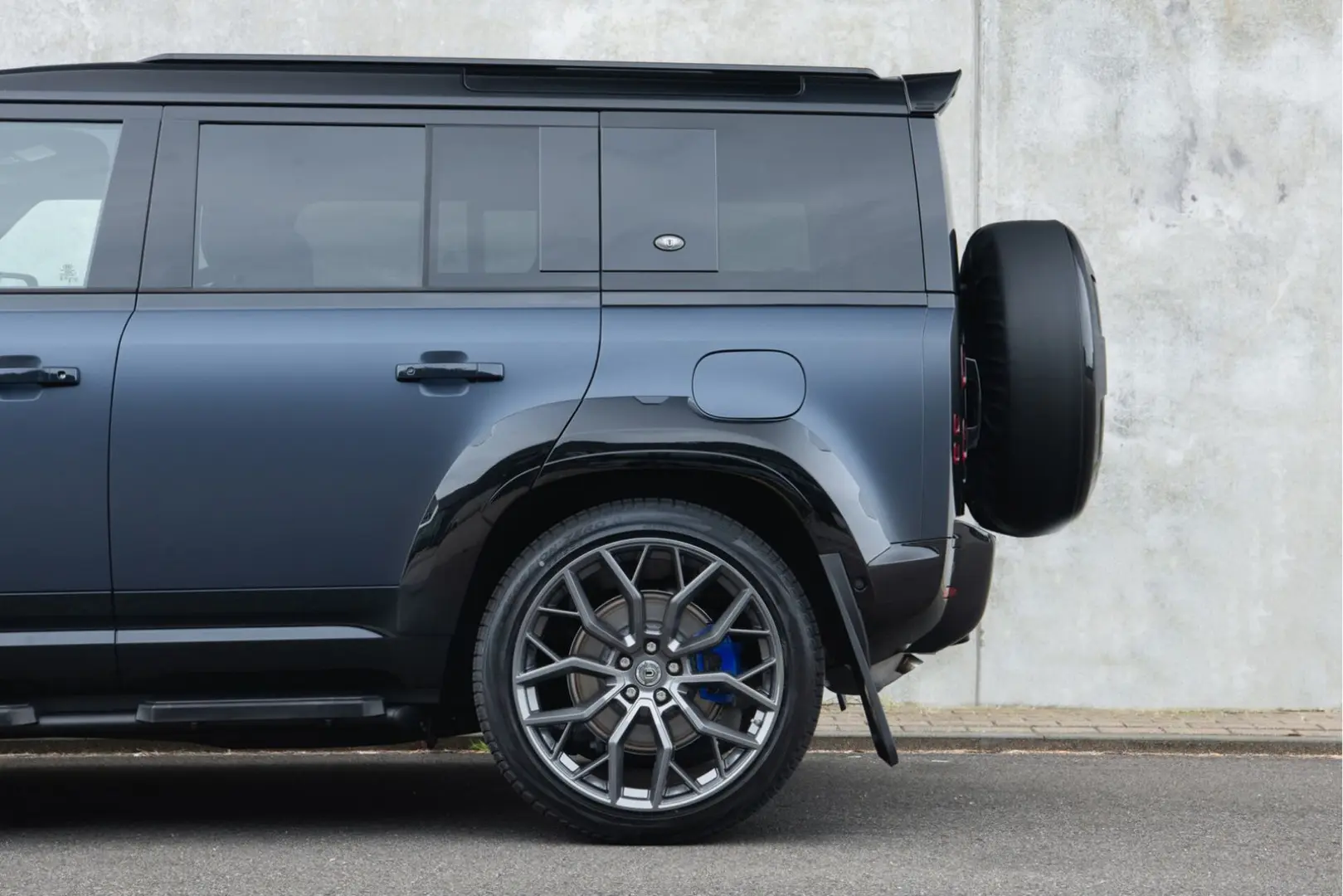 Defender P400e - URBAN WIDETRACK Defender P400e