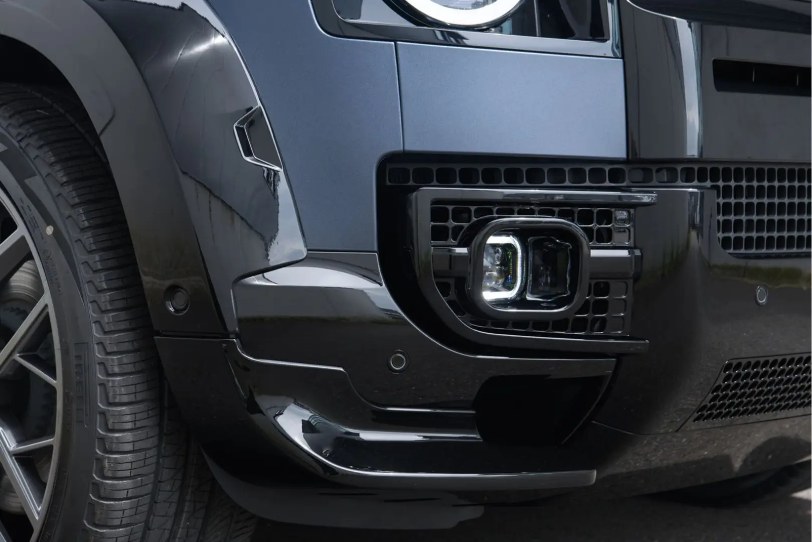 Defender P400e - URBAN WIDETRACK Defender P400e