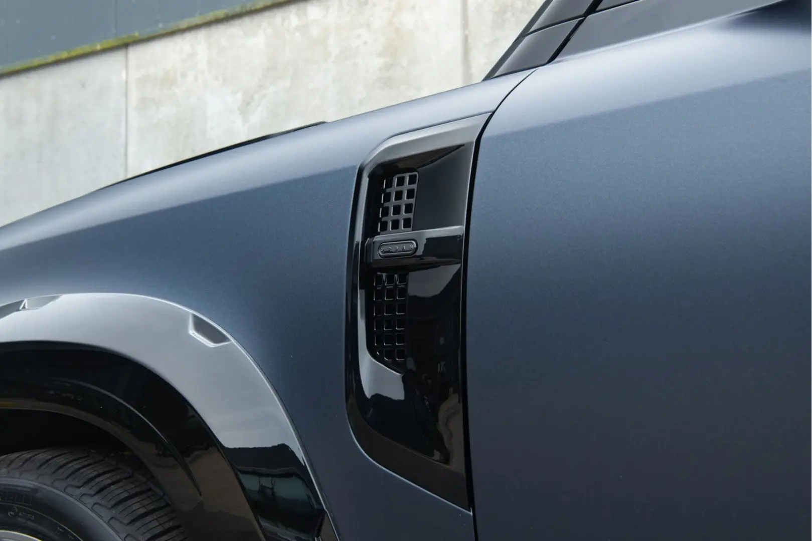 Defender P400e - URBAN WIDETRACK Defender P400e