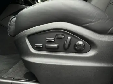 Cayenne Privacy  PASM  Privacy  90l  Pano.  18-W