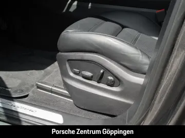 Cayenne E-Hybrid Sport-Chrono Panoramadach LED